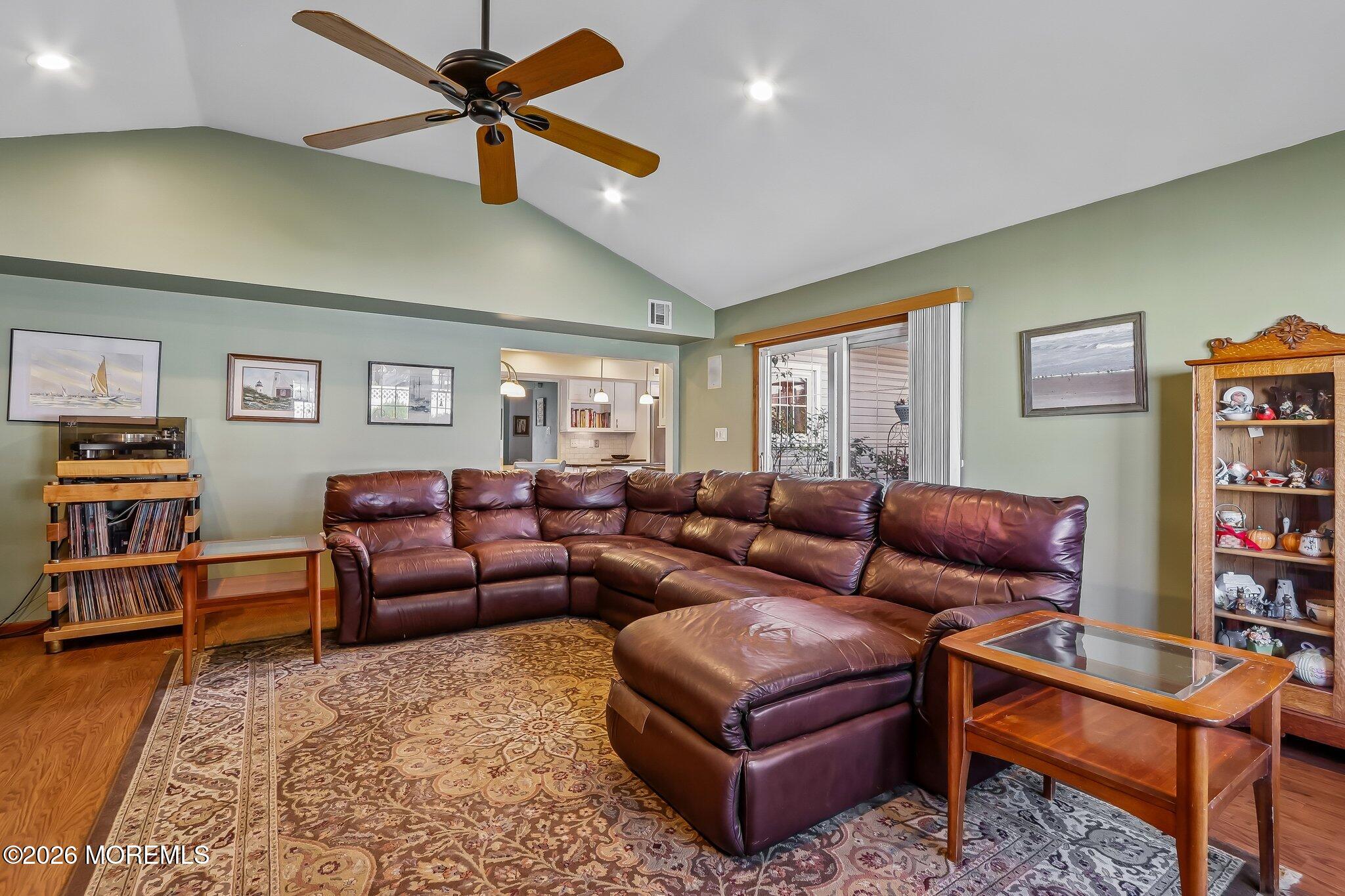 21 Appletree Road Howell NJ 07731