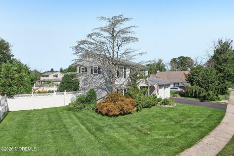 21 Appletree Road Howell NJ 07731