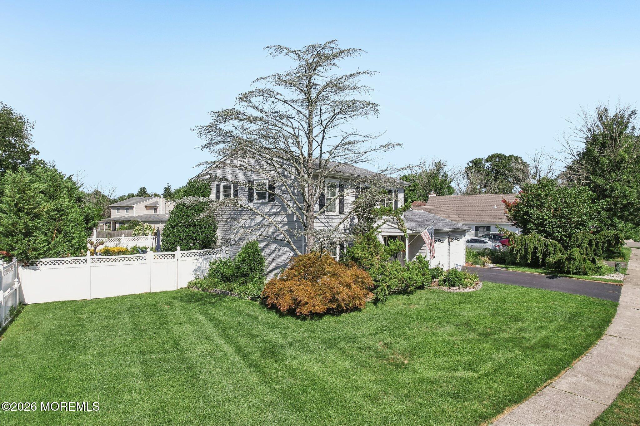 21 Appletree Road Howell NJ 07731