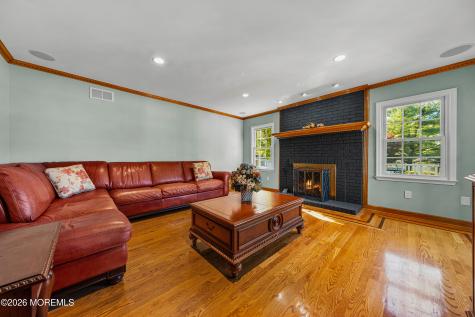 21 Terry Lane Middletown NJ 07748