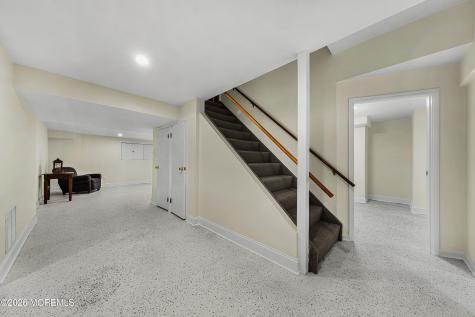 21 Terry Lane Middletown NJ 07748