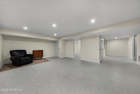 21 Terry Lane Middletown NJ 07748