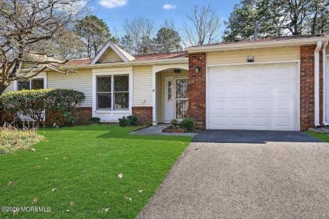 204 Deanne Drive Lakewood NJ 08701