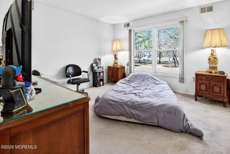 204 Deanne Drive Lakewood NJ 08701
