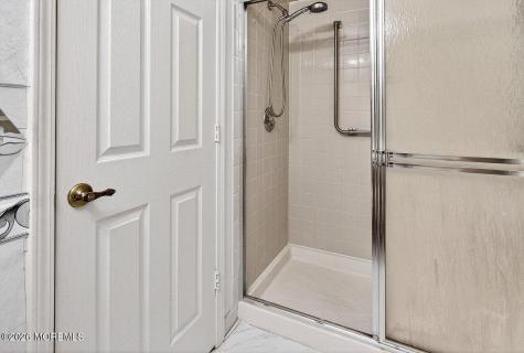 204 Deanne Drive Lakewood NJ 08701