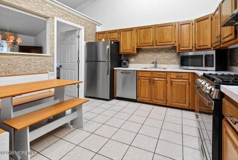 204 Deanne Drive Lakewood NJ 08701