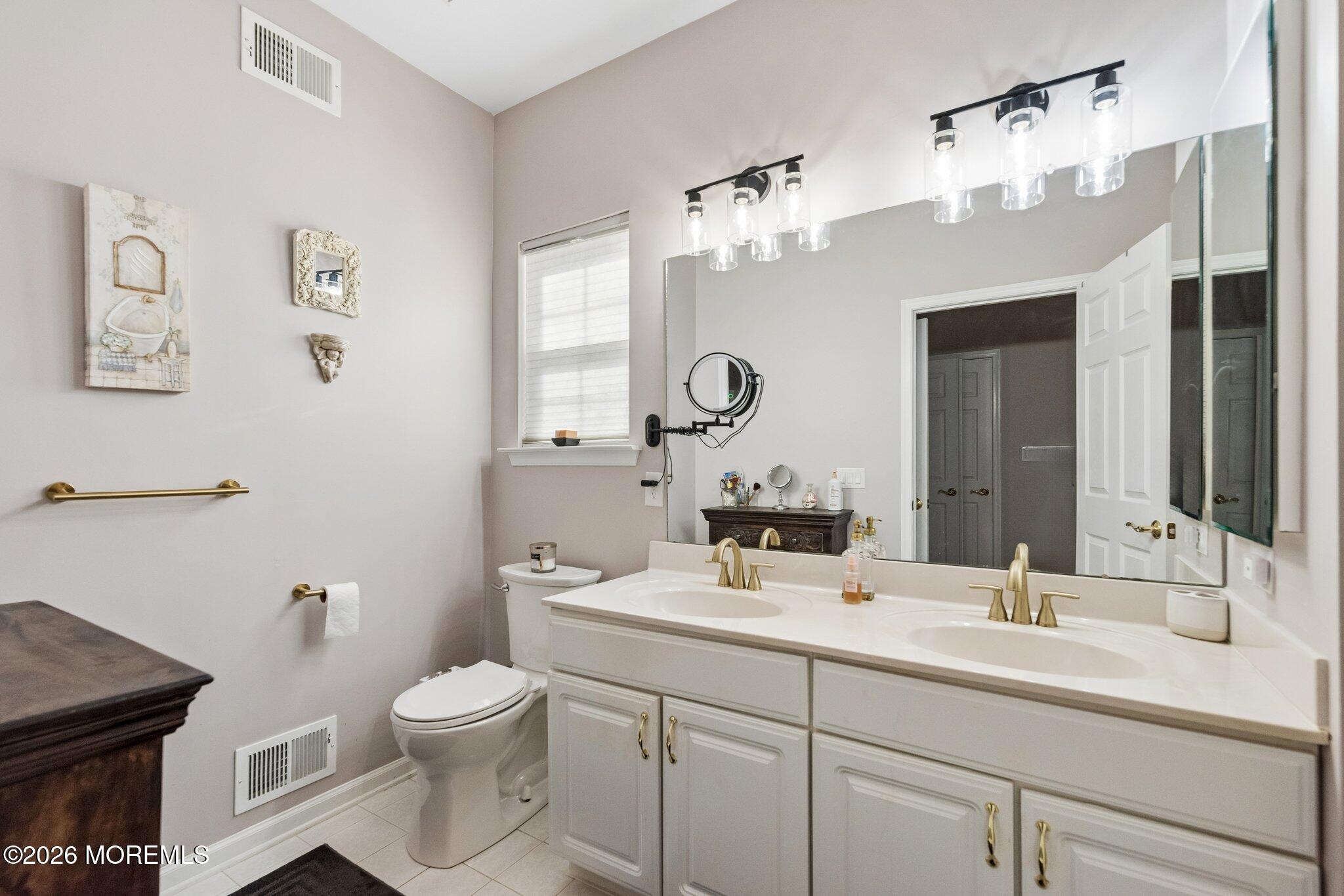 38 Isabella Drive Manchester NJ 08759