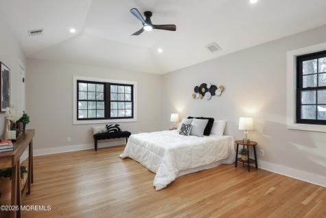 757 Nutswamp Road Red Bank NJ 07701