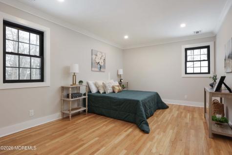 757 Nutswamp Road Red Bank NJ 07701