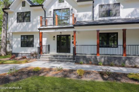 757 Nutswamp Road Red Bank NJ 07701