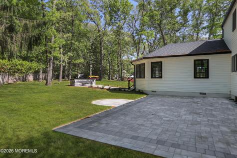 757 Nutswamp Road Red Bank NJ 07701