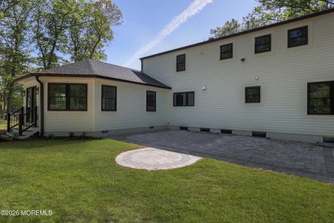 757 Nutswamp Road Red Bank NJ 07701