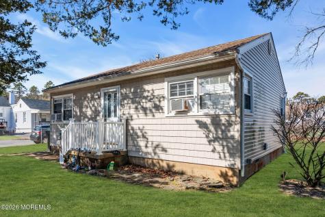 2 Castro Grove Drive Toms River NJ 08753