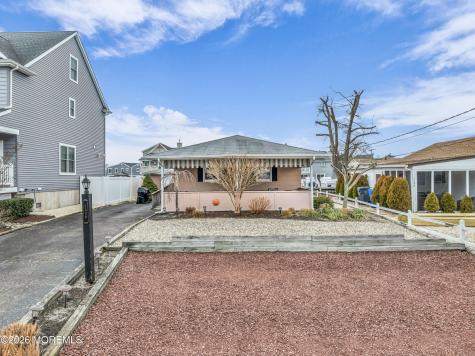 126 Royal Drive Brick NJ 08723