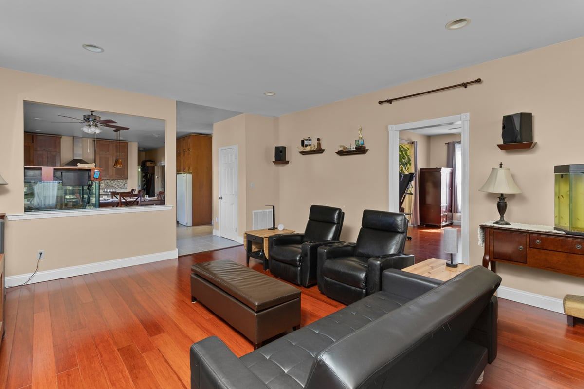 20 Mitchell Drive Monroe NJ 08831