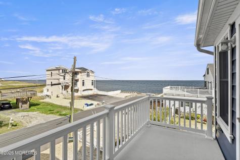 56 Beacon Drive Waretown NJ 08758