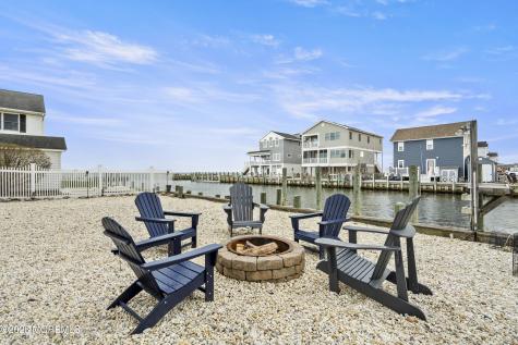 56 Beacon Drive Waretown NJ 08758