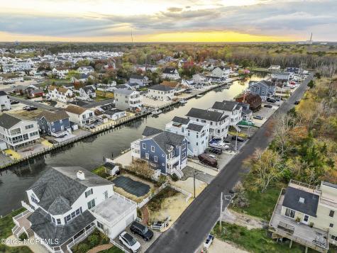 56 Beacon Drive Waretown NJ 08758