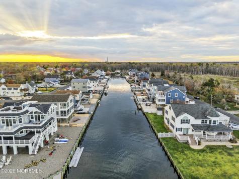 56 Beacon Drive Waretown NJ 08758