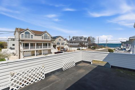 110 Dollmore Avenue Waretown NJ 08758