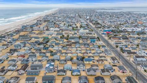 33 E Bonita Way Lavallette NJ 08735