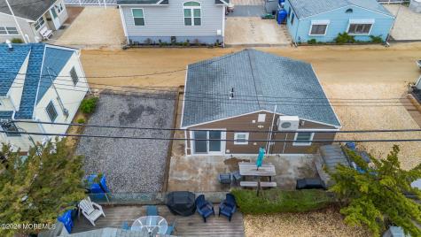 33 E Bonita Way Lavallette NJ 08735