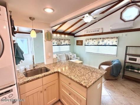 33 E Bonita Way Lavallette NJ 08735