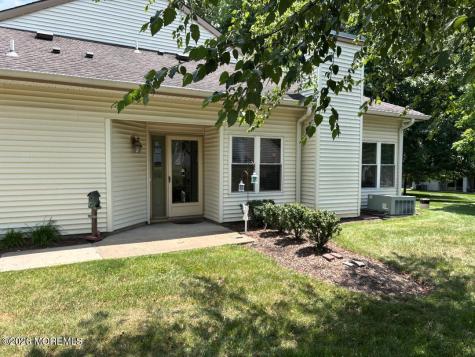 218 Ravenswood Road Englishtown NJ 07726