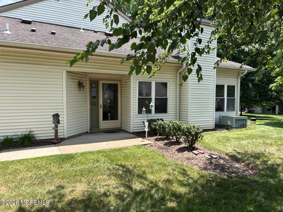 218 Ravenswood Road Englishtown NJ 07726