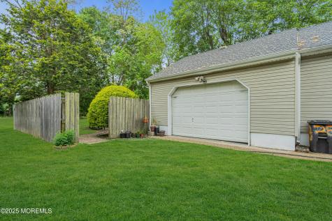 28 Lockwood Avenue Freehold NJ 07728