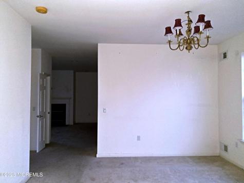 35 Fennel Court Manchester NJ 08759