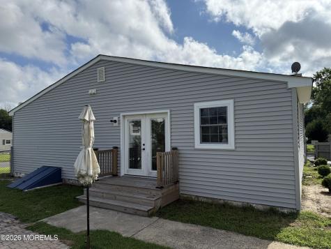 3 Lake Drive Howell NJ 07731