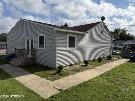 3 Lake Drive Howell NJ 07731