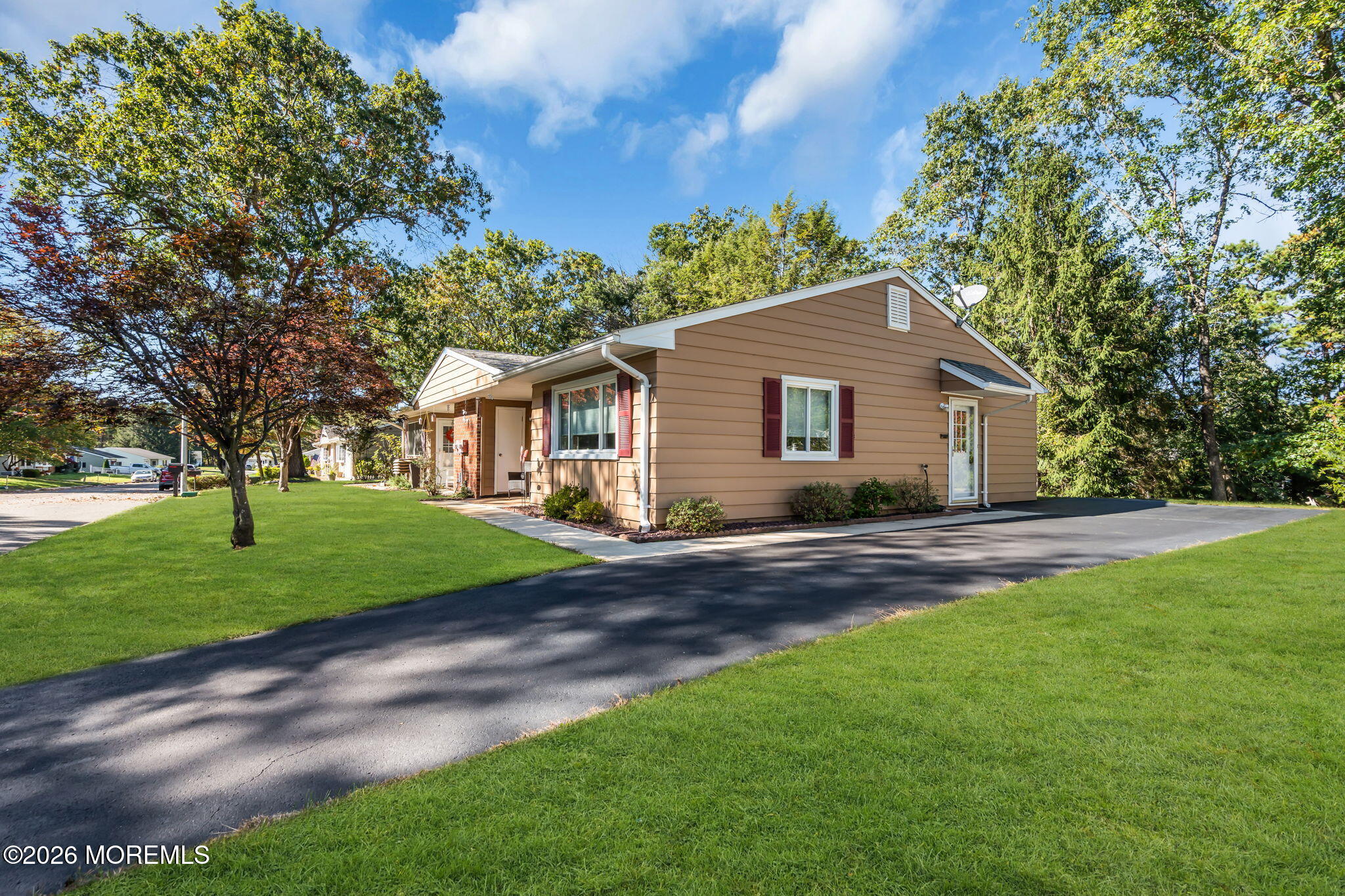 4 Georgia Way Whiting NJ 08759