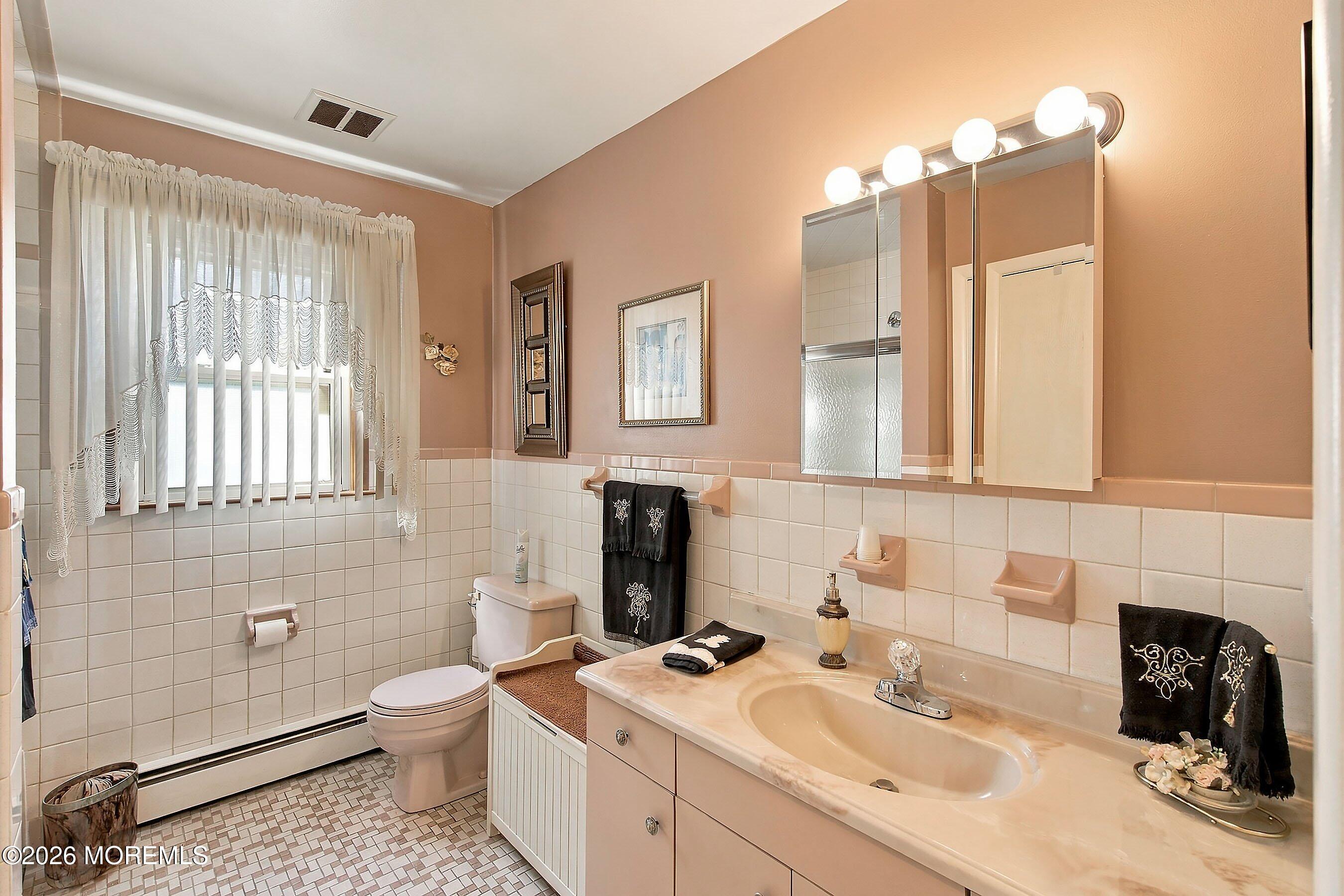 14 Nostrand Drive Toms River NJ 08757