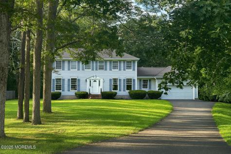 10 Brentwood Drive Jackson NJ 08527