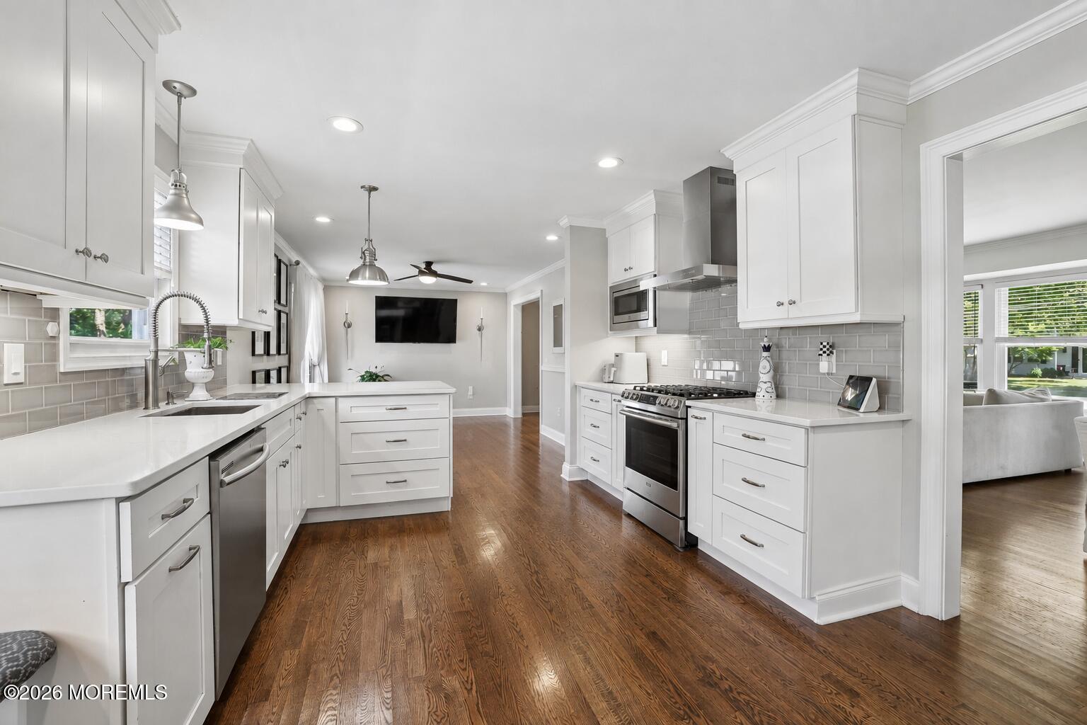 15 Guest Drive Morganville NJ 07751