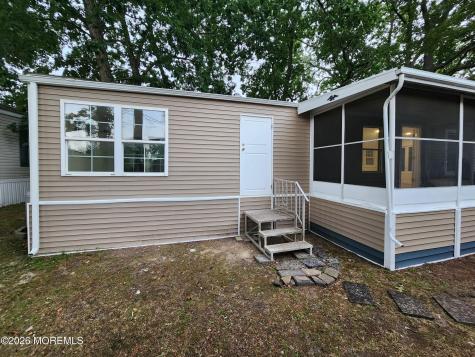 17 Pinewood Trail Brick NJ 08724