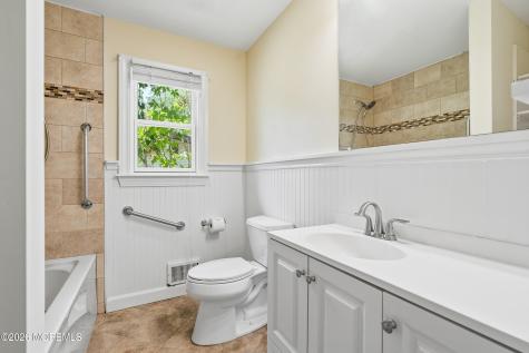 710 Viscount Drive Toms River NJ 08753