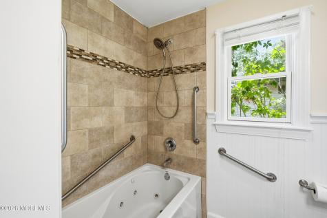 710 Viscount Drive Toms River NJ 08753