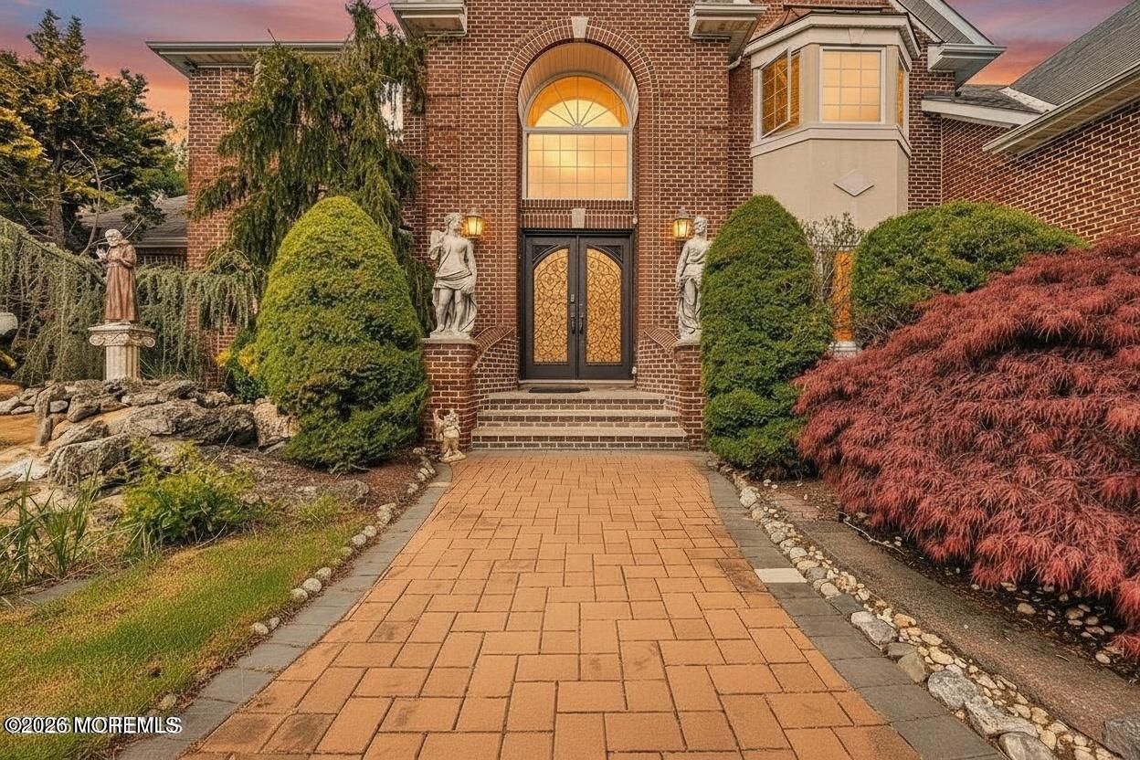 176 Oakland Mills Road Manalapan NJ 07726