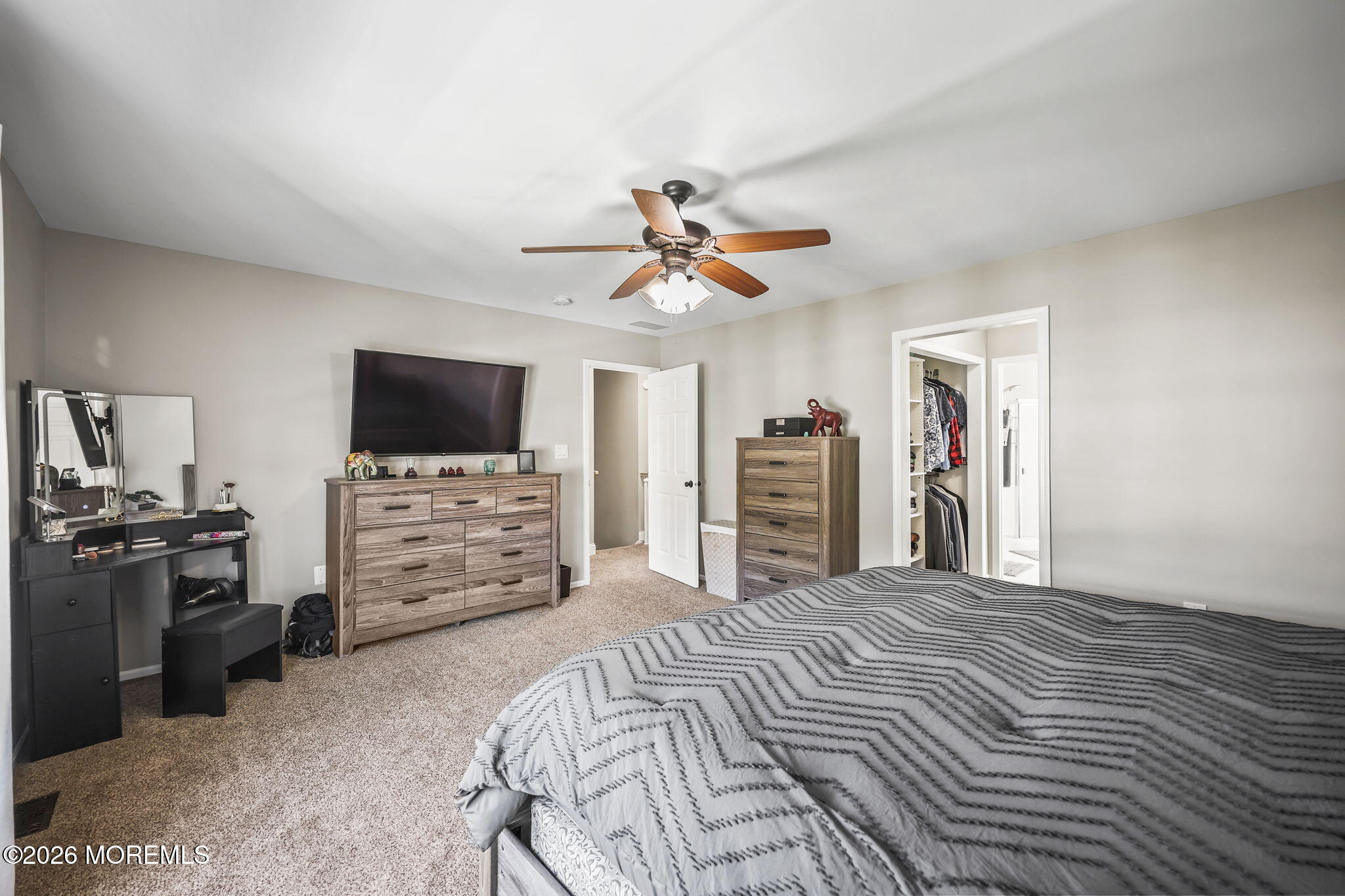 27 Diamond Lane Howell NJ 07731