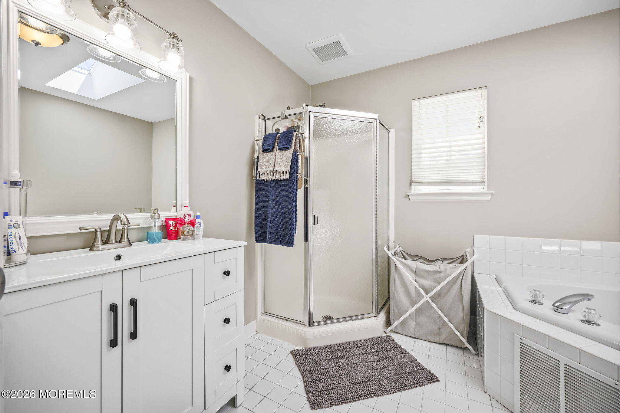 27 Diamond Lane Howell NJ 07731