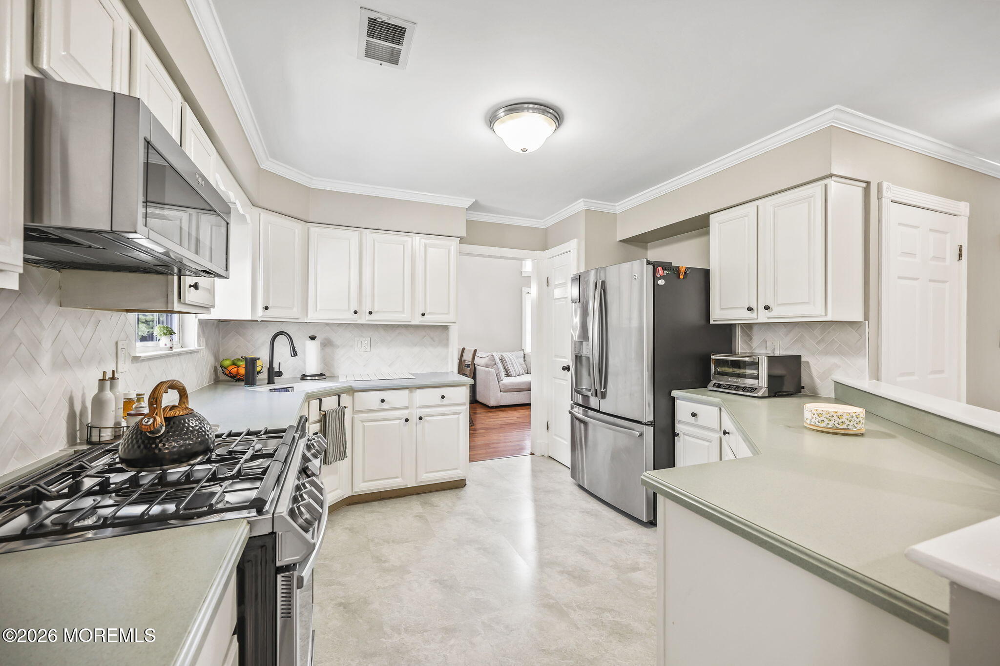 27 Diamond Lane Howell NJ 07731