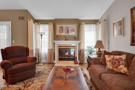 1087B Canterbury Drive Manchester NJ 08759