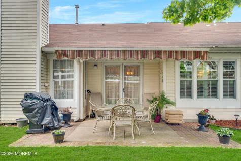 1087B Canterbury Drive Manchester NJ 08759