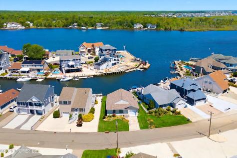 943 Mallard Drive Lanoka Harbor NJ 08734