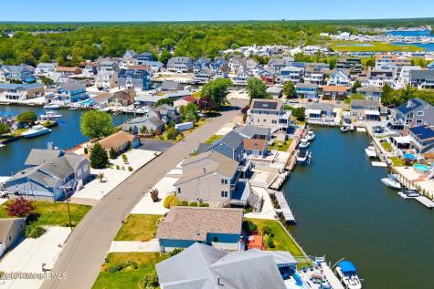 943 Mallard Drive Lanoka Harbor NJ 08734