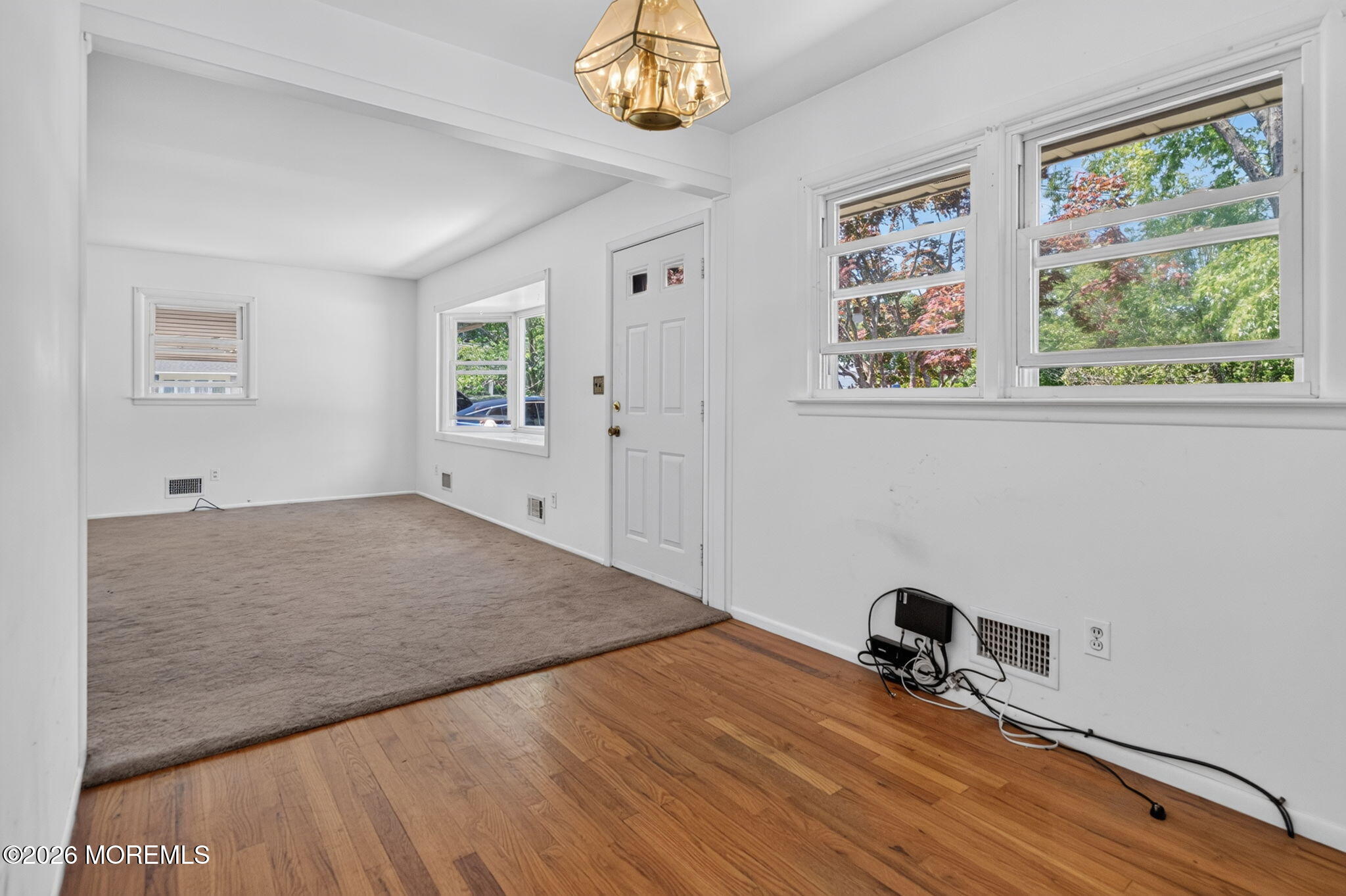 17 Railroad Avenue Beachwood NJ 08722
