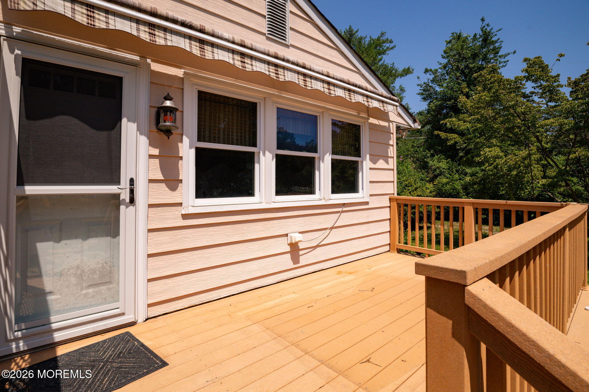 17 Railroad Avenue Beachwood NJ 08722
